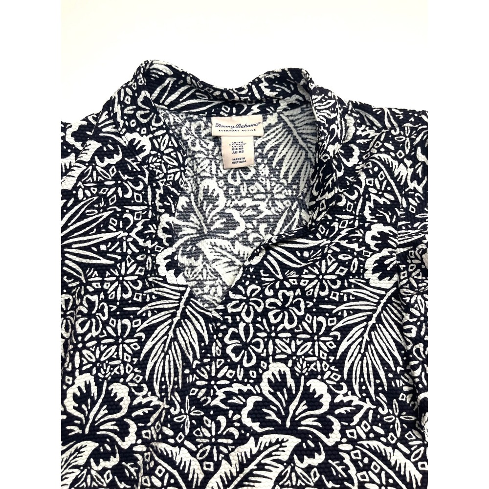 Tommy‎ Bahama Everyday Active Navy White Floral Sleeveless Blouse XS Tropical - Picture 8 of 16